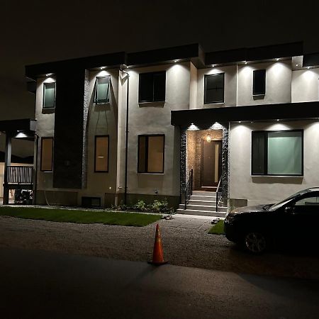 Wecare Guest Suite 버나비 외부 사진