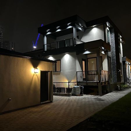 Wecare Guest Suite 버나비 외부 사진