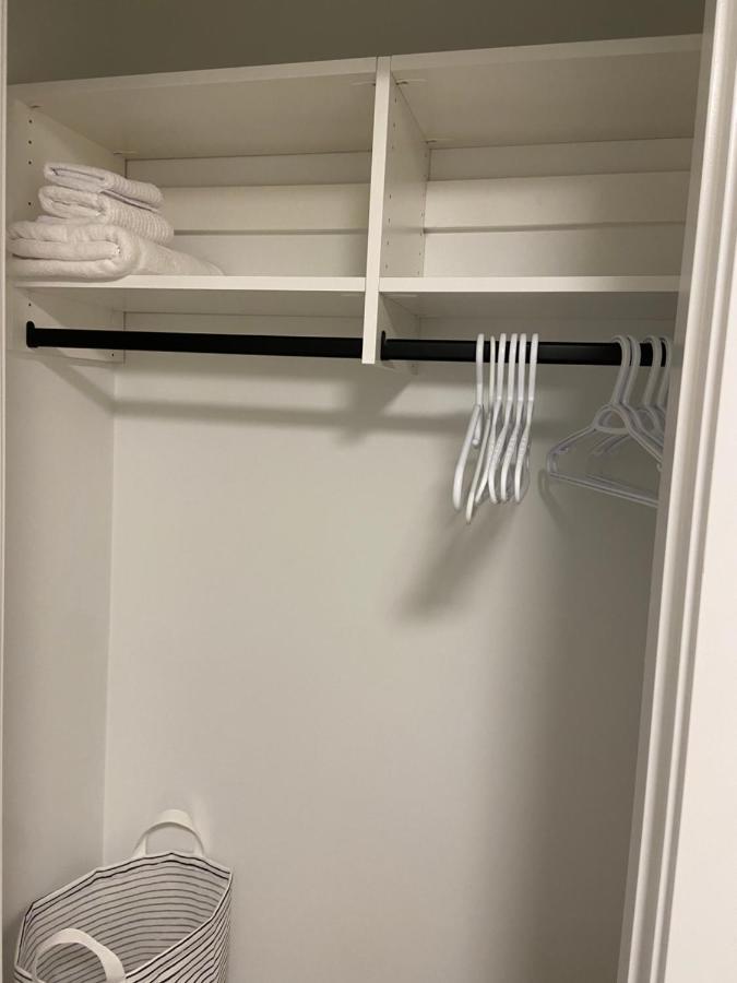 Wecare Guest Suite 버나비 외부 사진